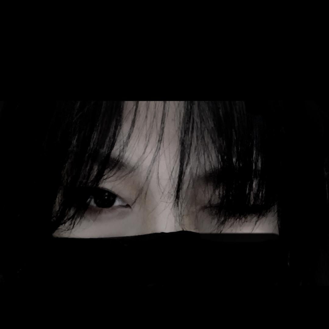 老天师扎双马尾假装美洲大蠊