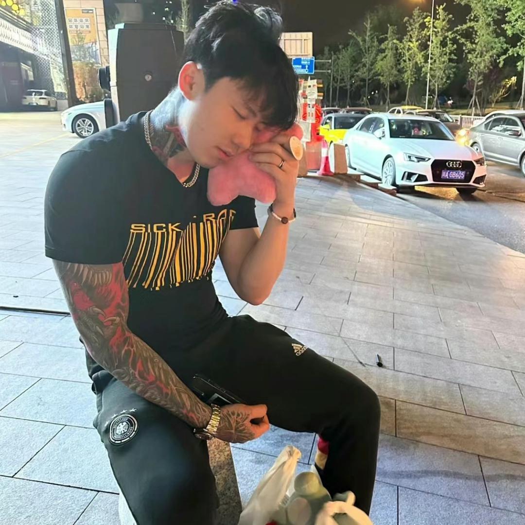 天下乌鸦一般黑