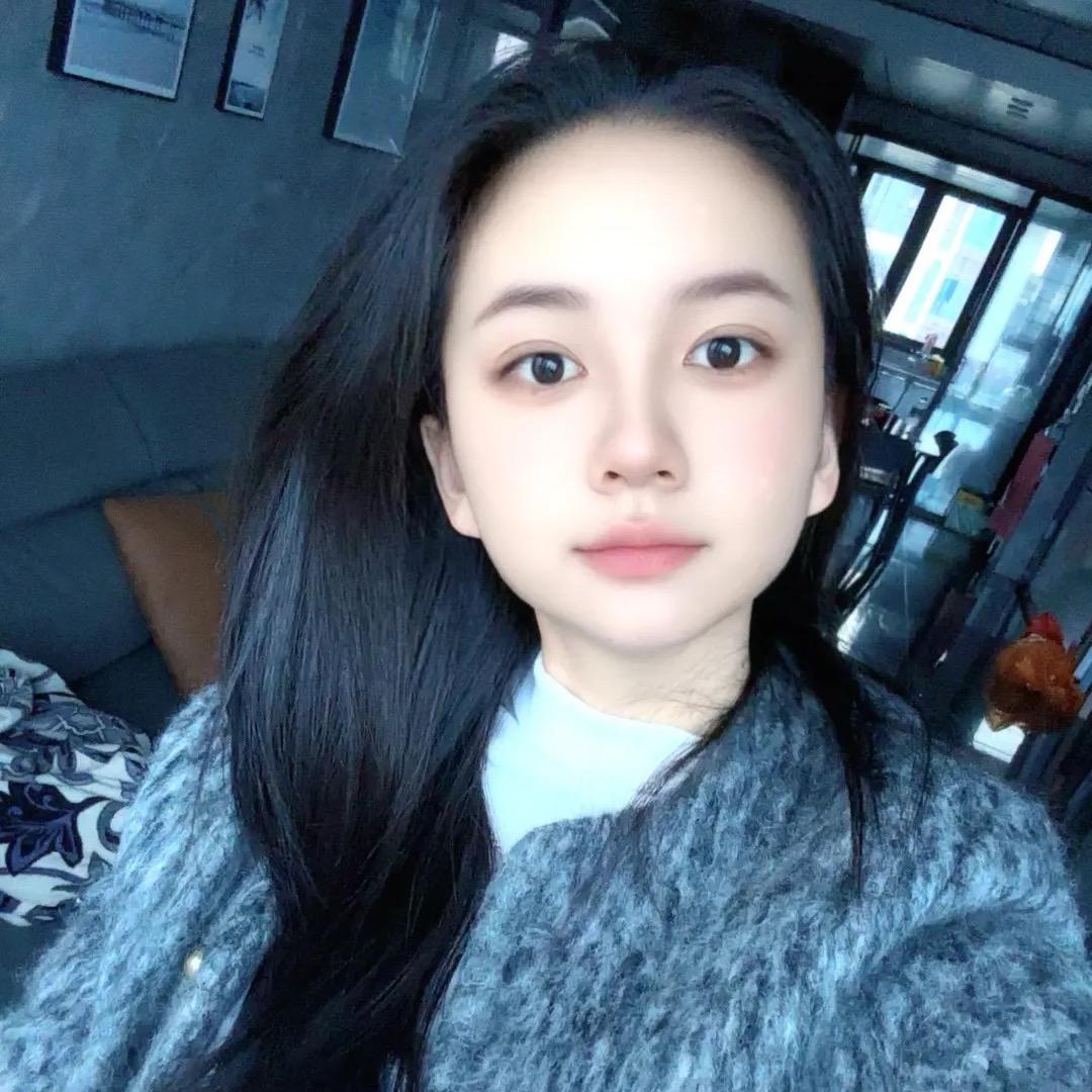 L Y💫
