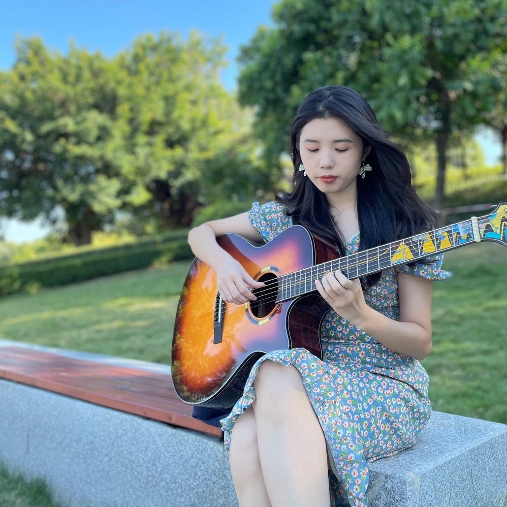 小莫吉他