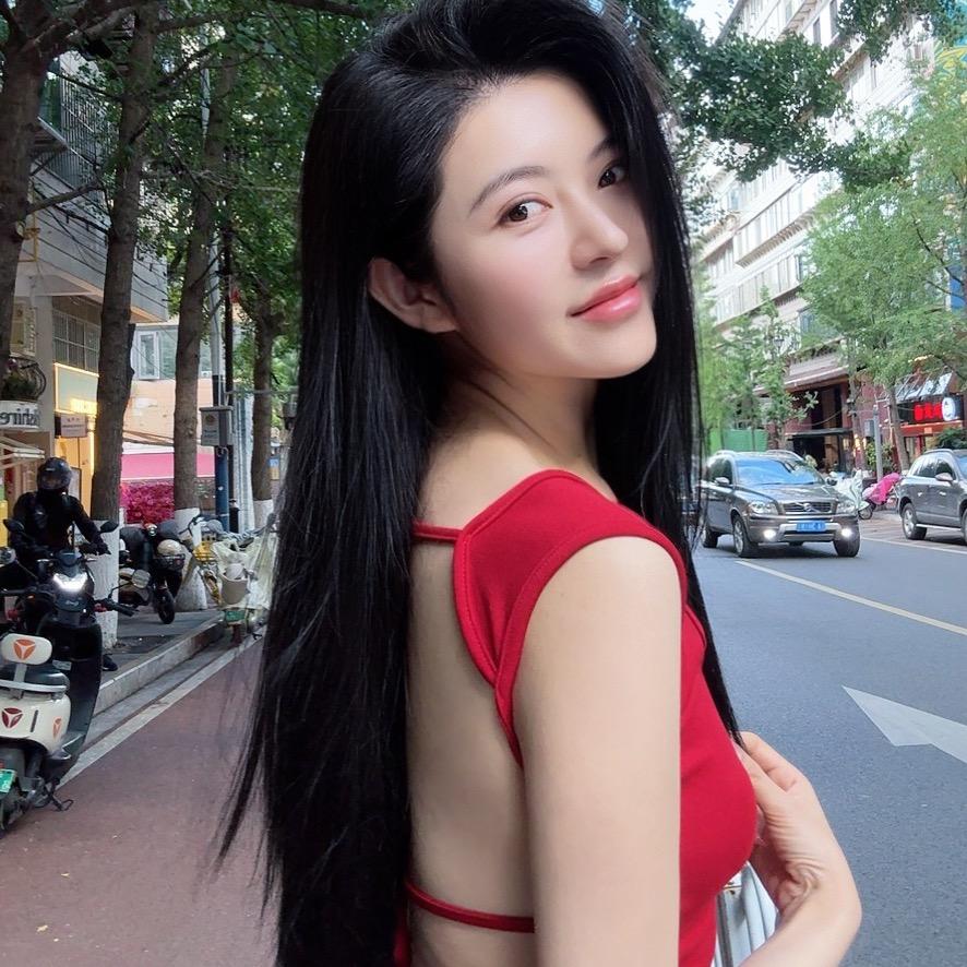 当然是我