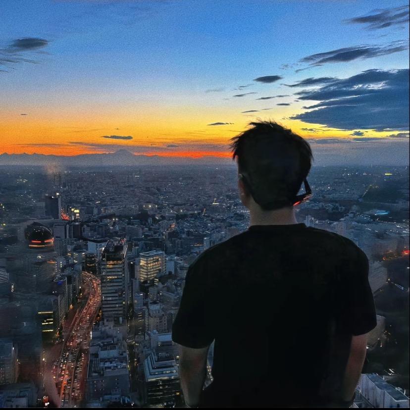 小易.