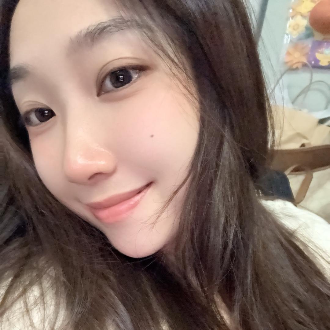 西西不嘻嘻