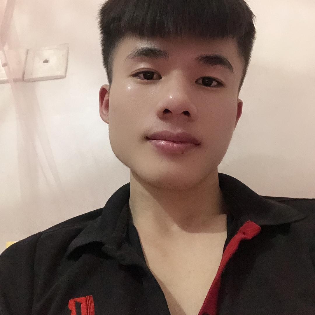 AAA—小伍哥