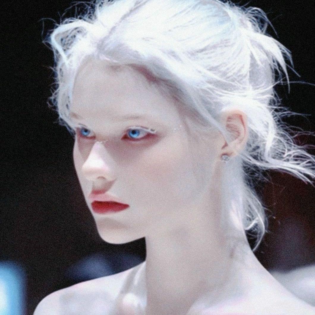 一个18岁雪茄吧老板