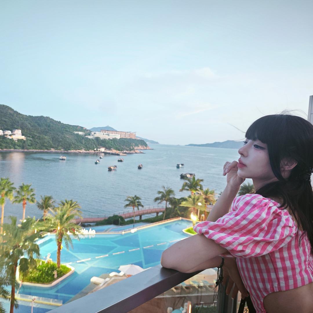 洛小七的私服
