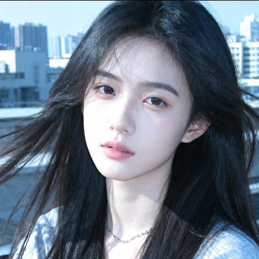 偷猪美少女.