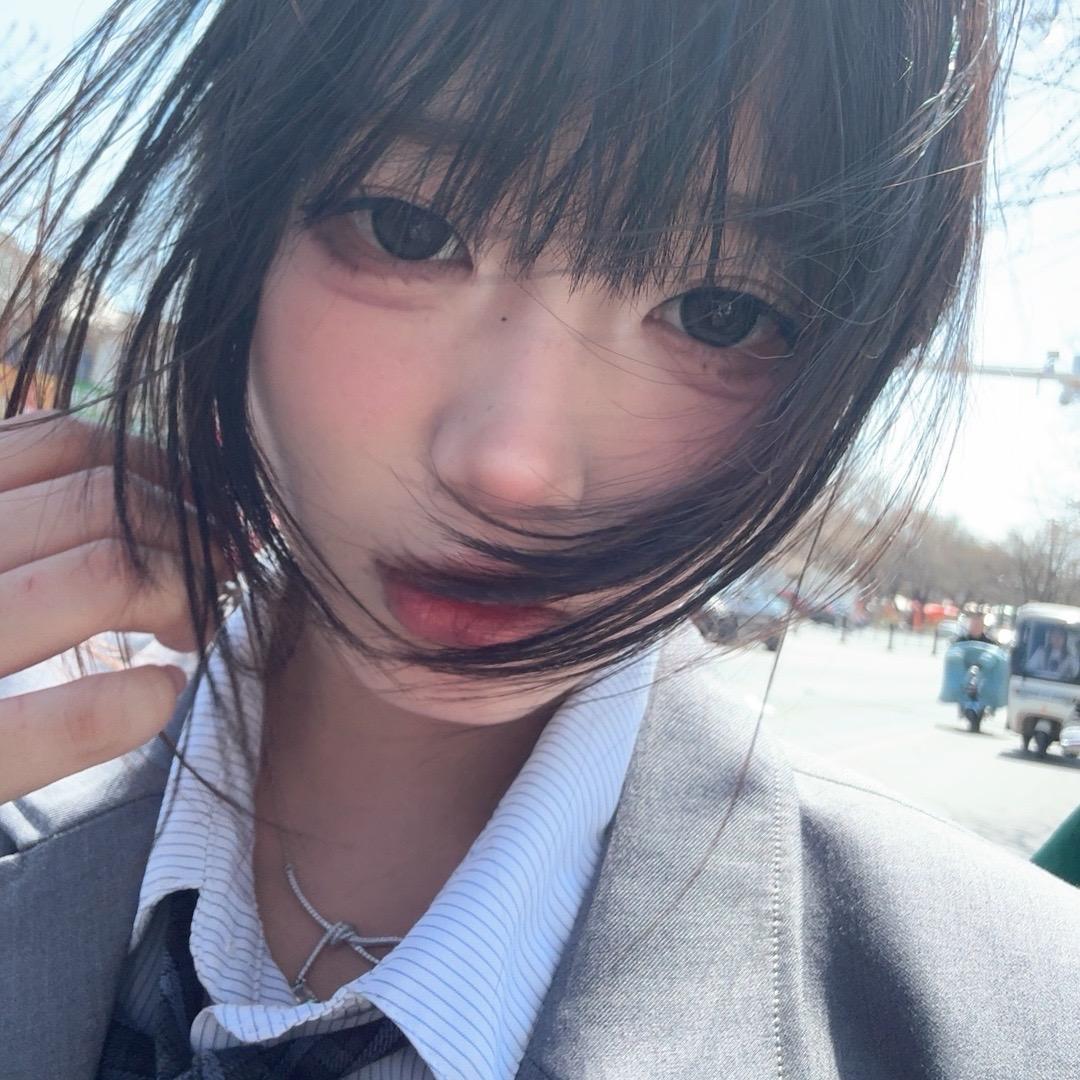 甜甜.