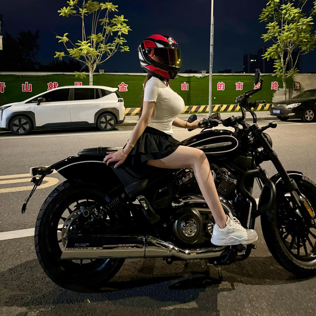 琦妹要睡满10小时