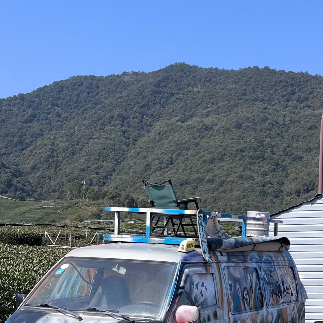 户外徒步露营