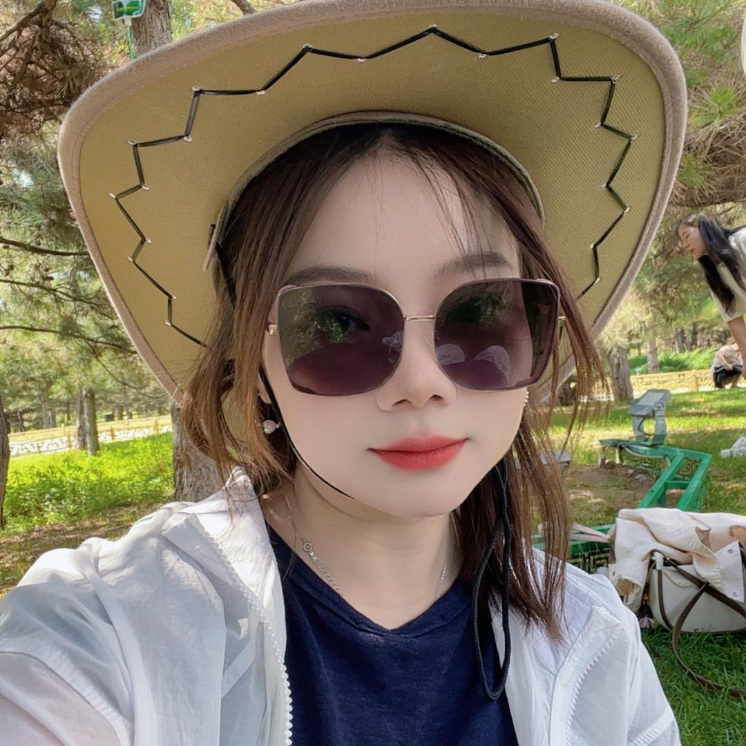 李婷