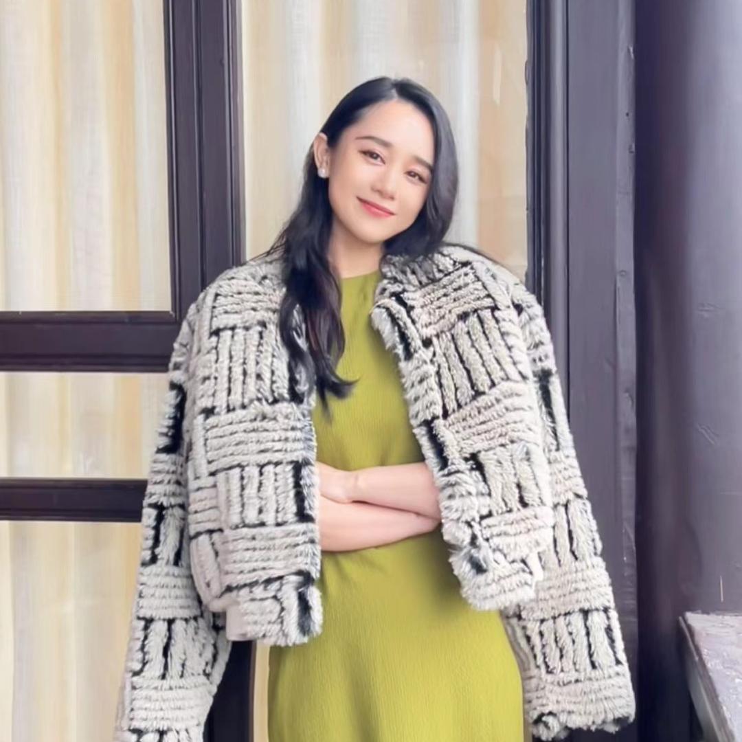 俊玲在东京