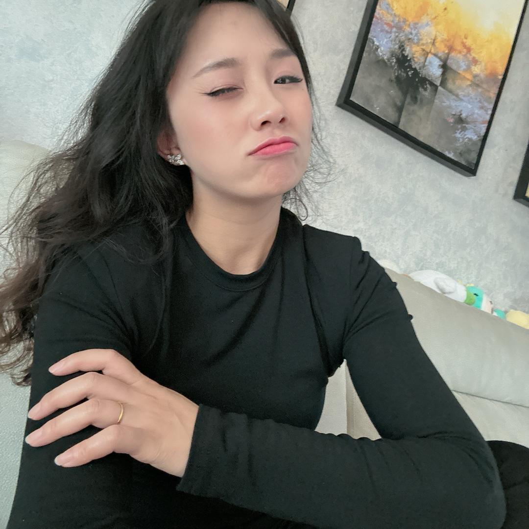 墨宴娅秋