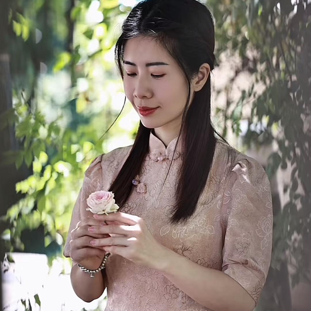 苏韵湘湘香云纱