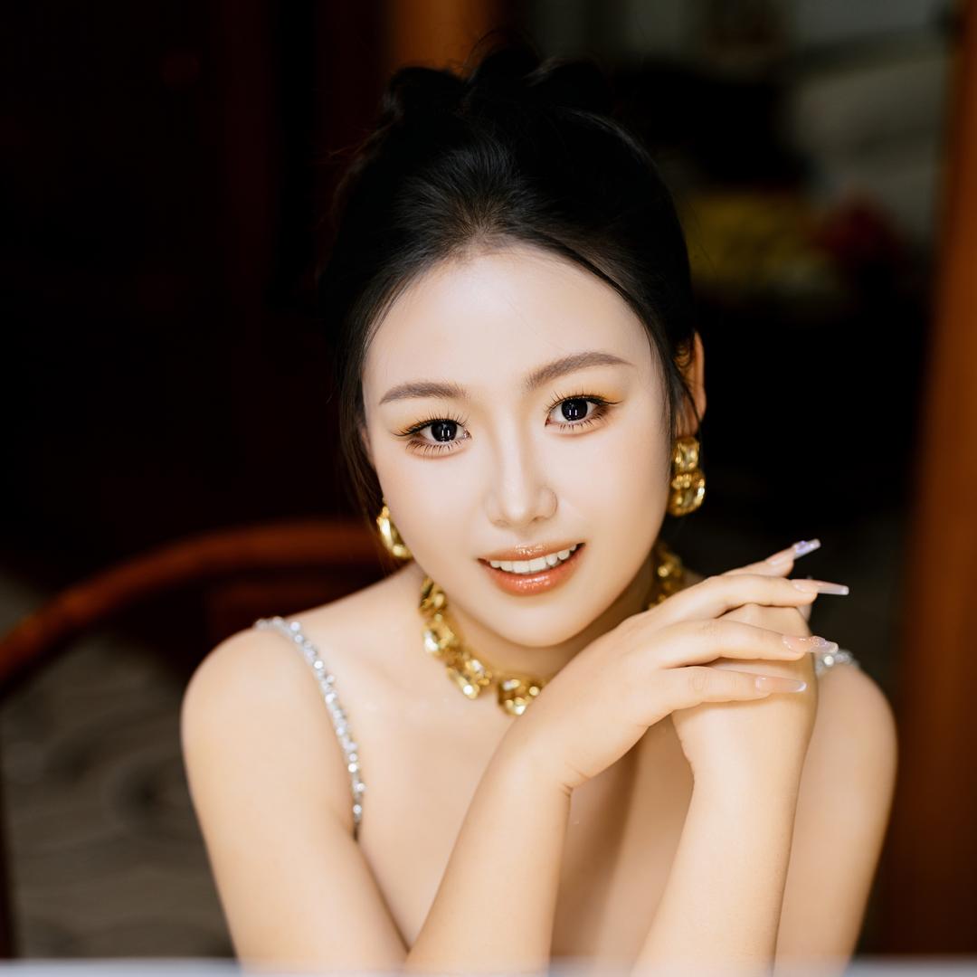 不发脾气只发财.