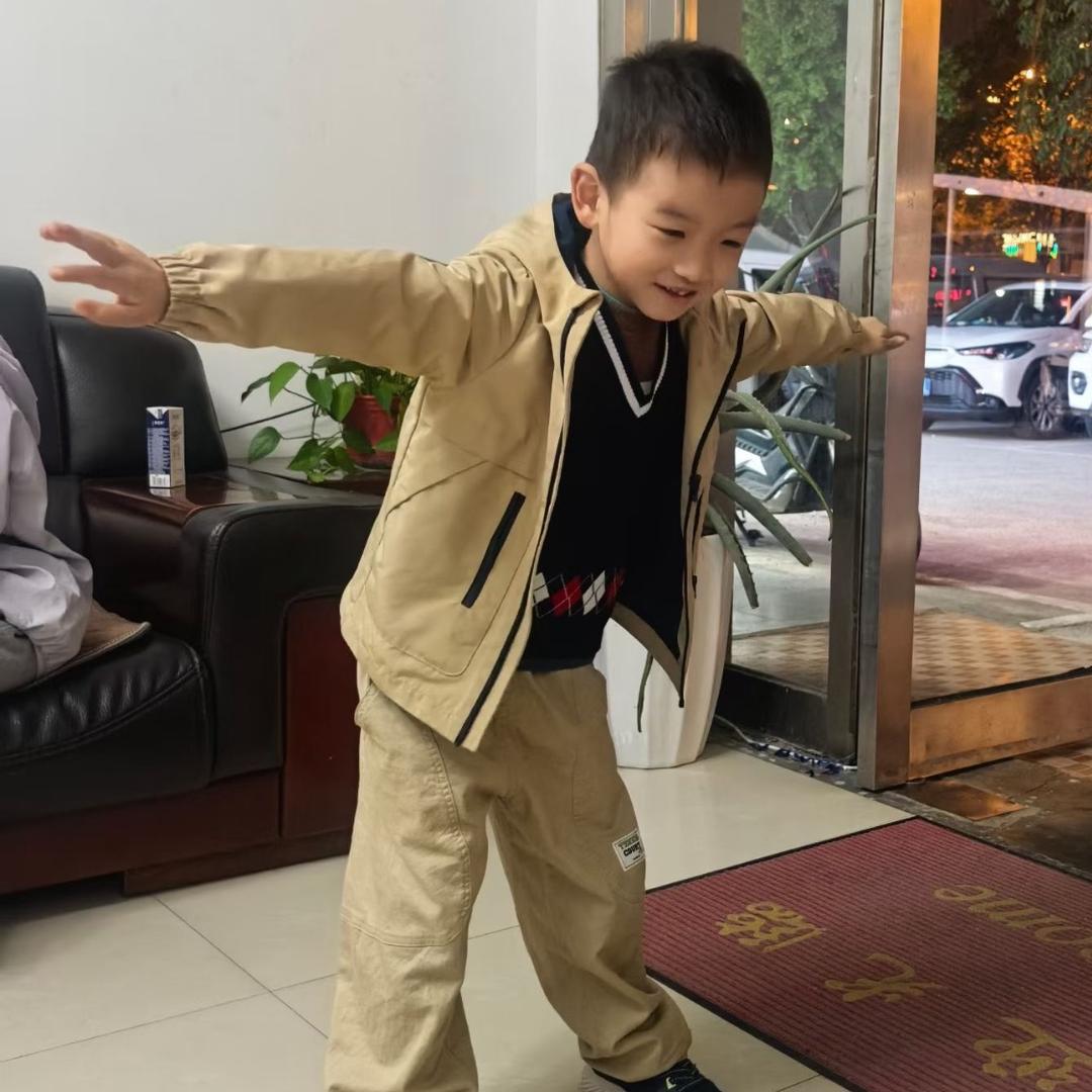 主营PVC贴纸窗花纸隔热膜即时贴墙纸❤️