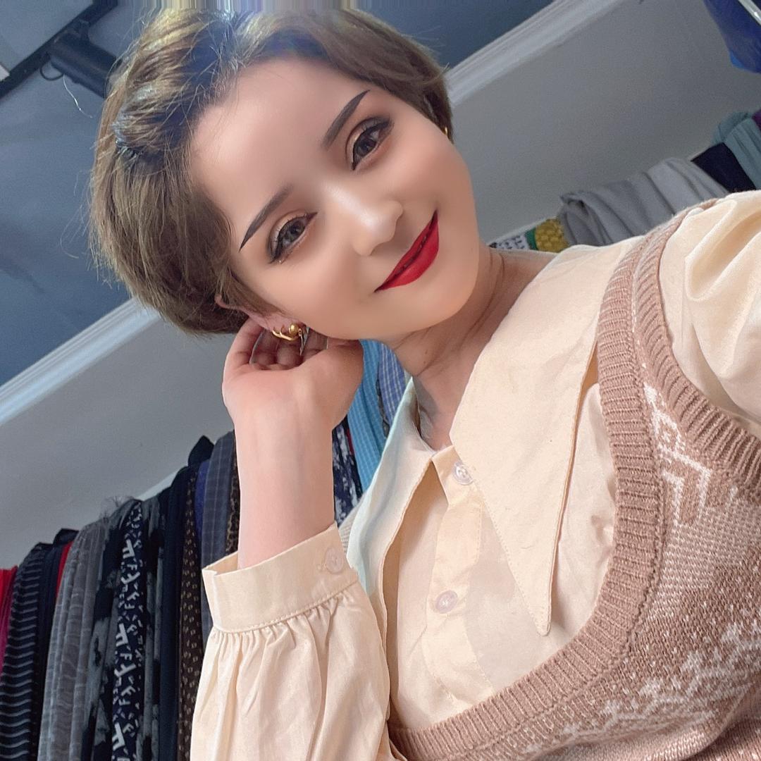 可爱姑娘裁缝