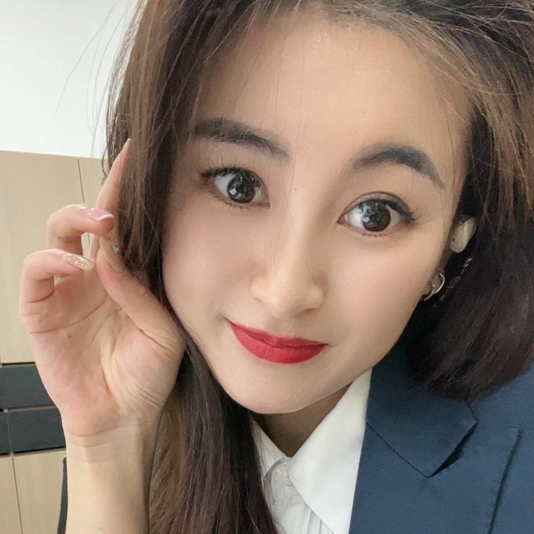 奔驰 宝马 李娟🍀🍀