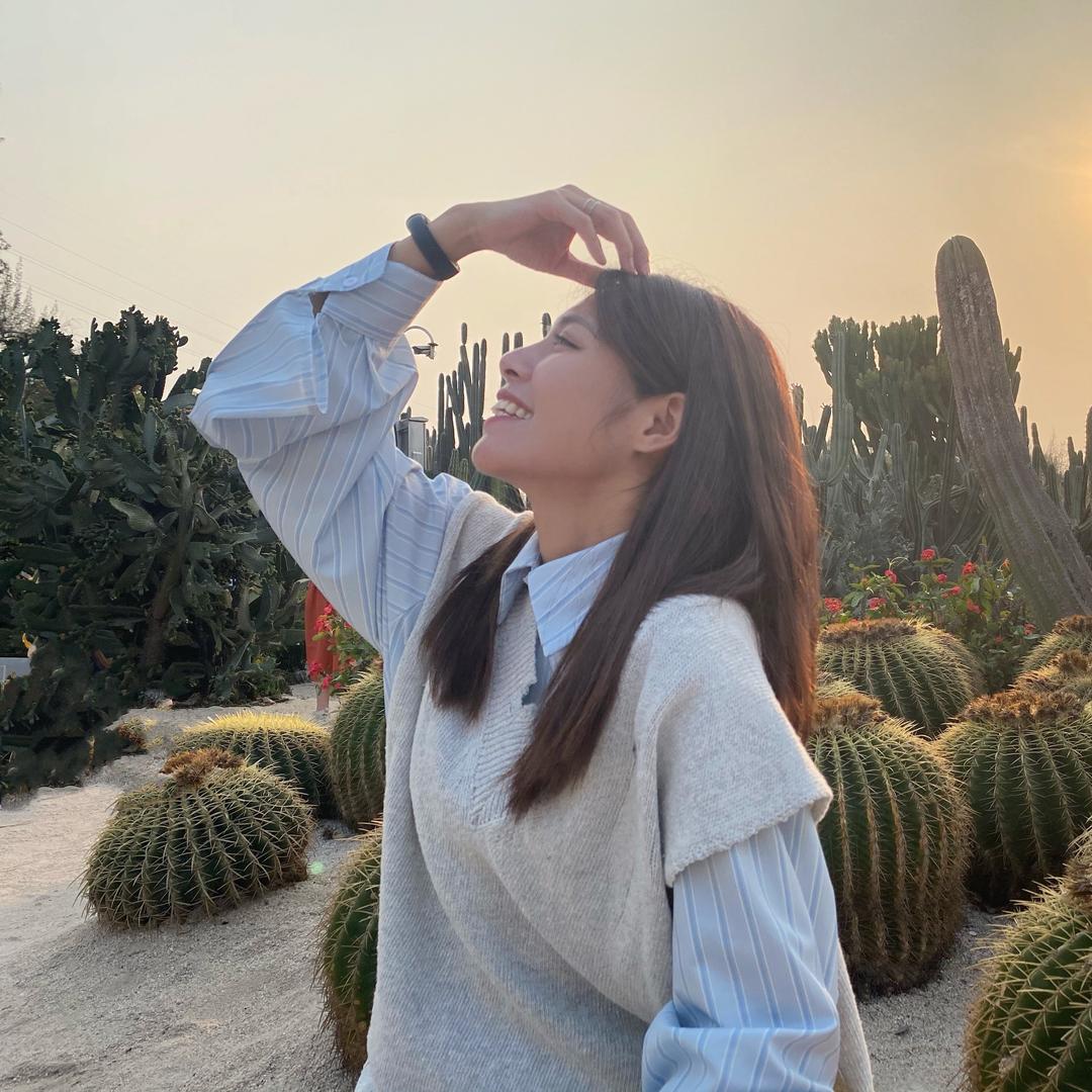 小黄老师👩🏻‍🏫