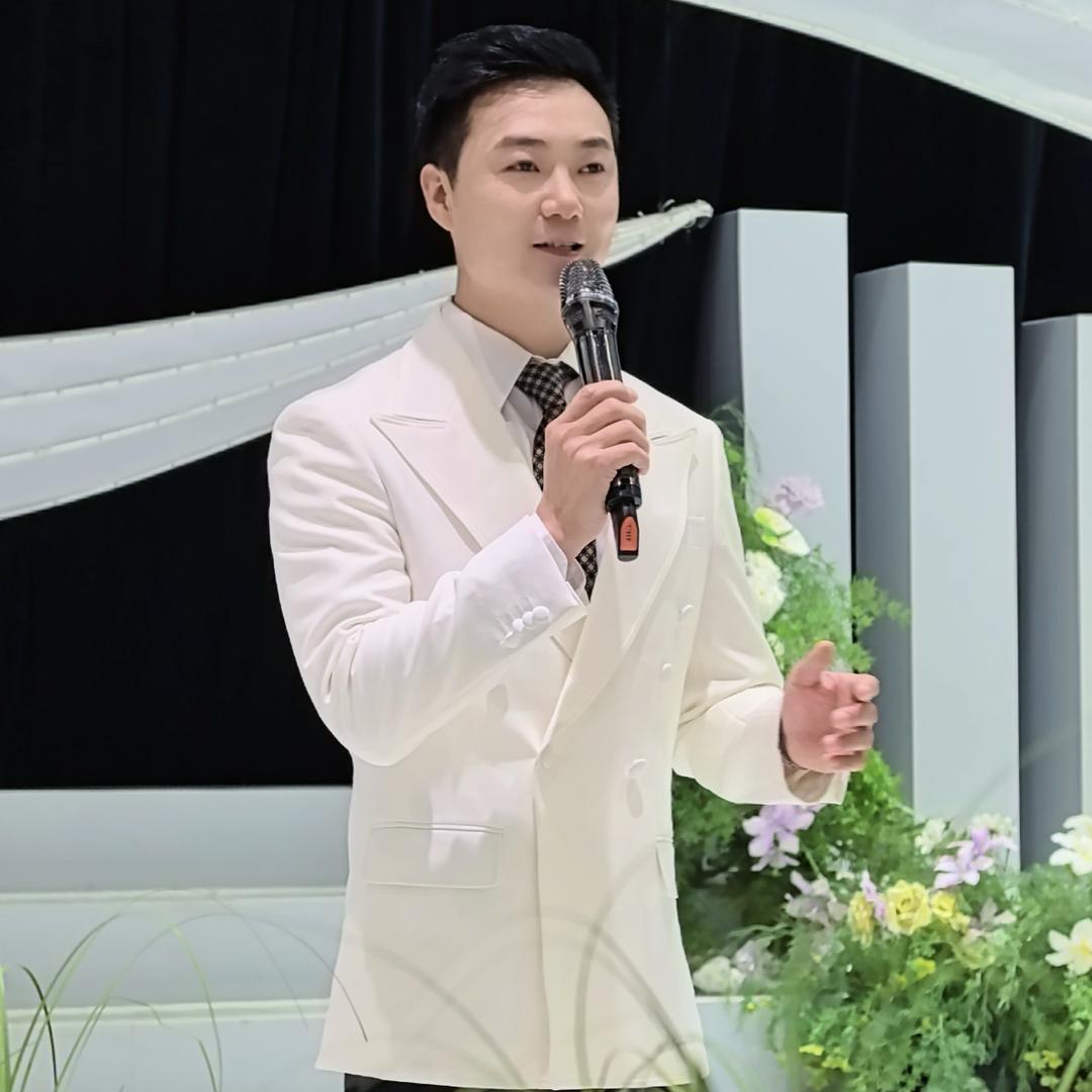 驻马店婚礼主持人建新