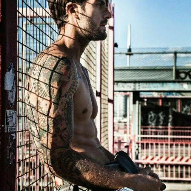 你叫个勾拳啊！