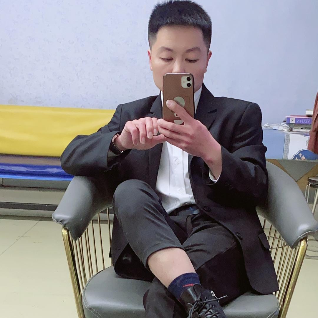 鲁南成磊