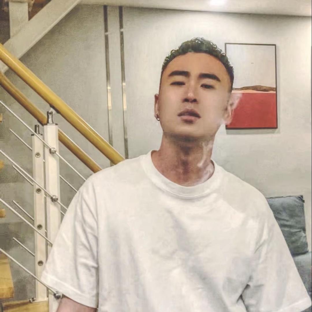 👹皓辰👹