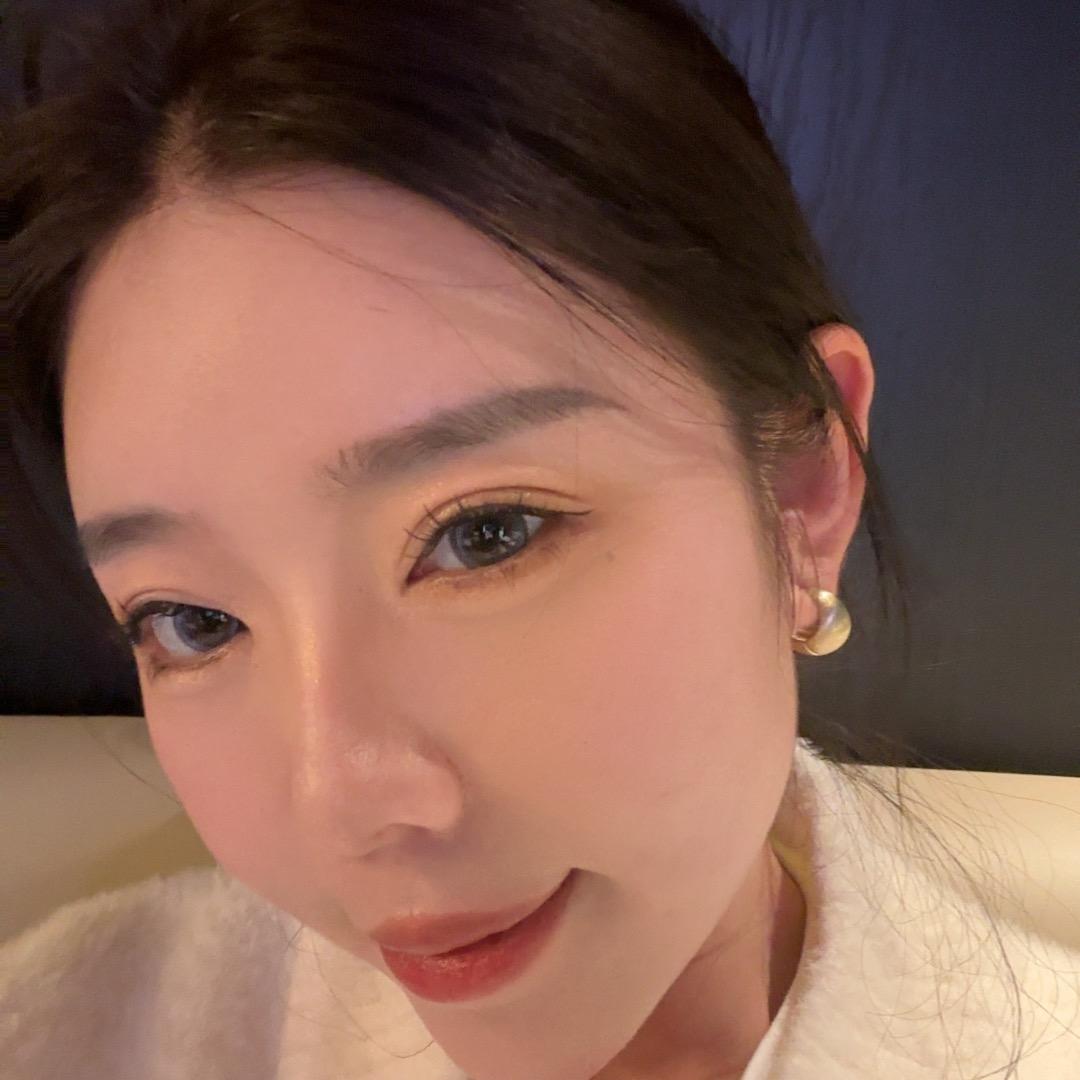 体彩老板娘