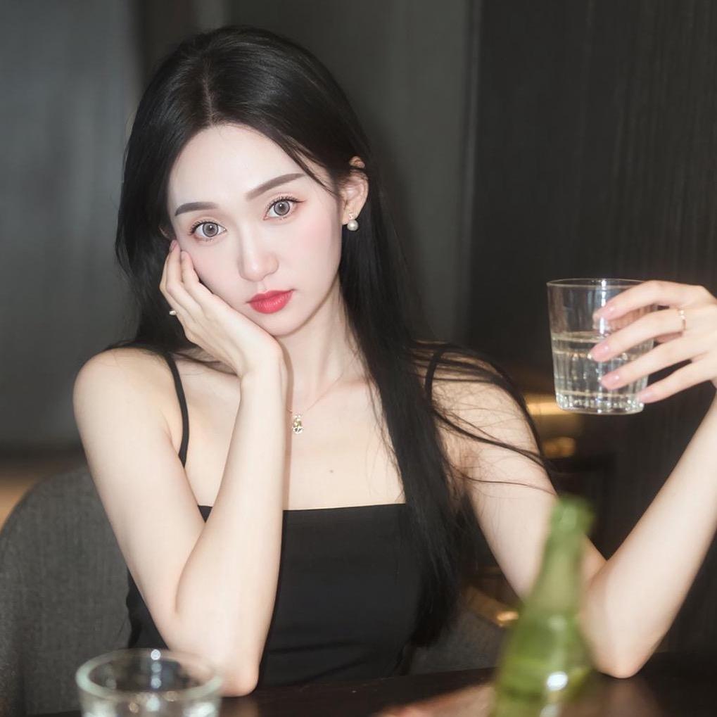 張🧑‍🧑‍🧒‍🧒文婷