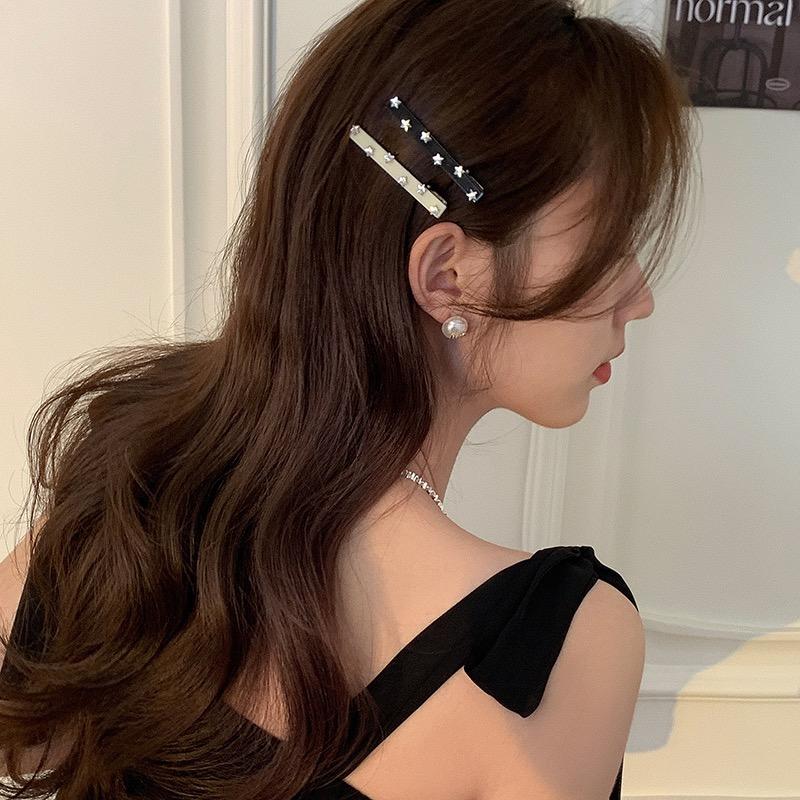 纤姿色饰品旗舰店