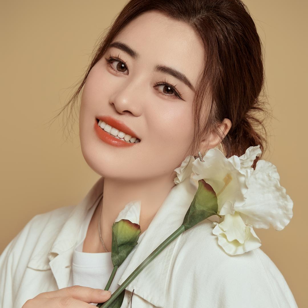 月月（名澜美妆）