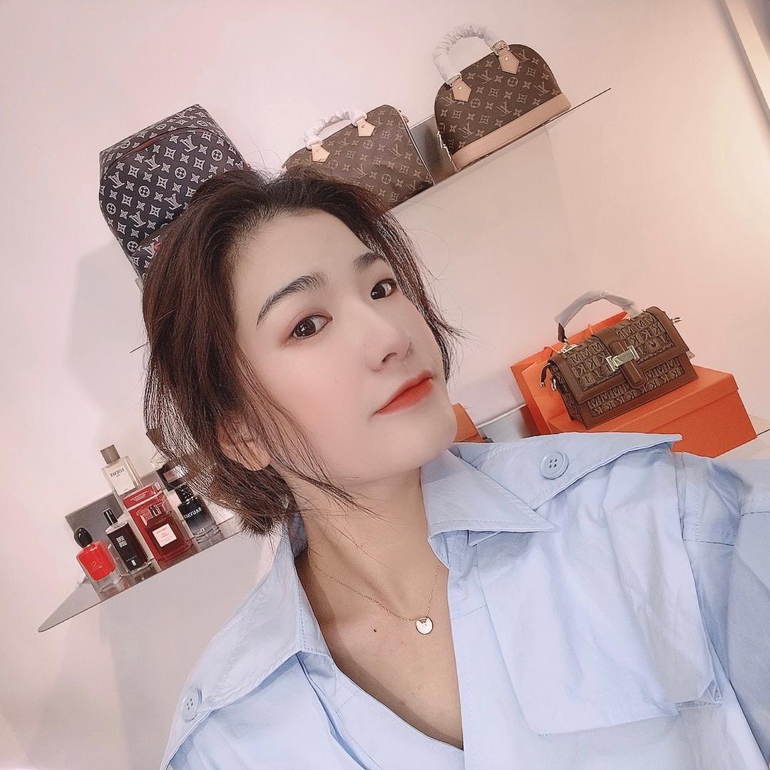 @莫子尾货库存包包