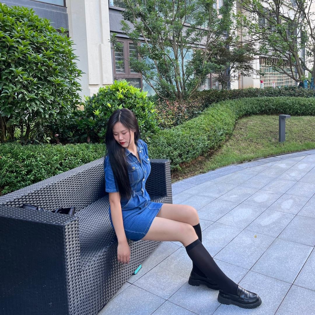 贵阳郑点钱服装一号店