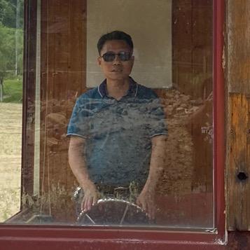 引路人 (为沈巍加油)