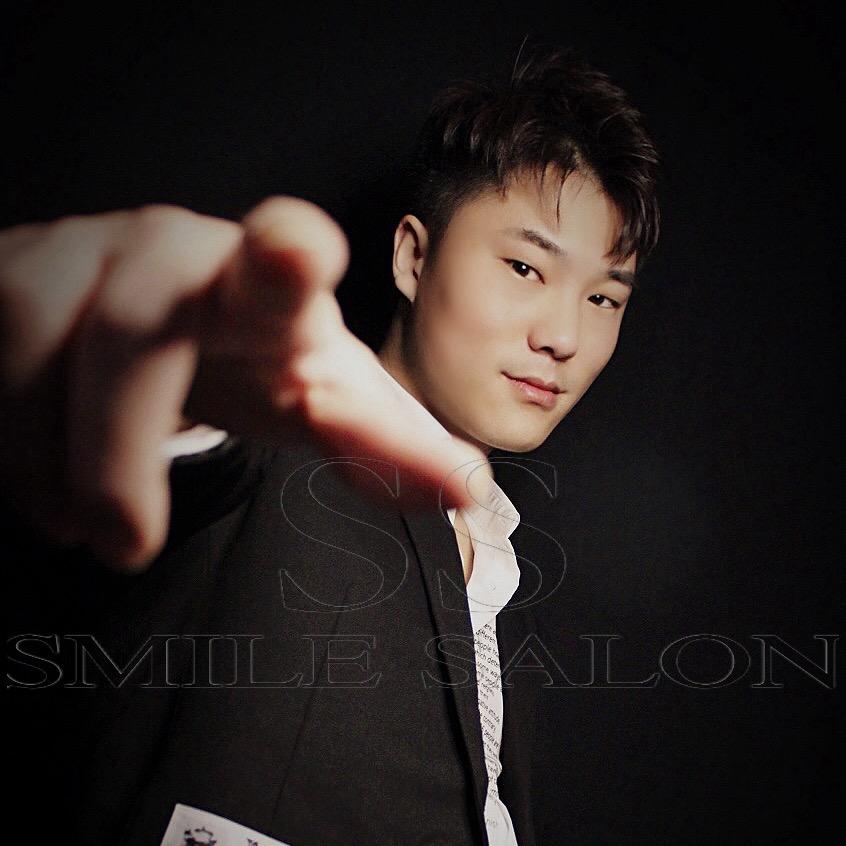 长春佳哲发型设计