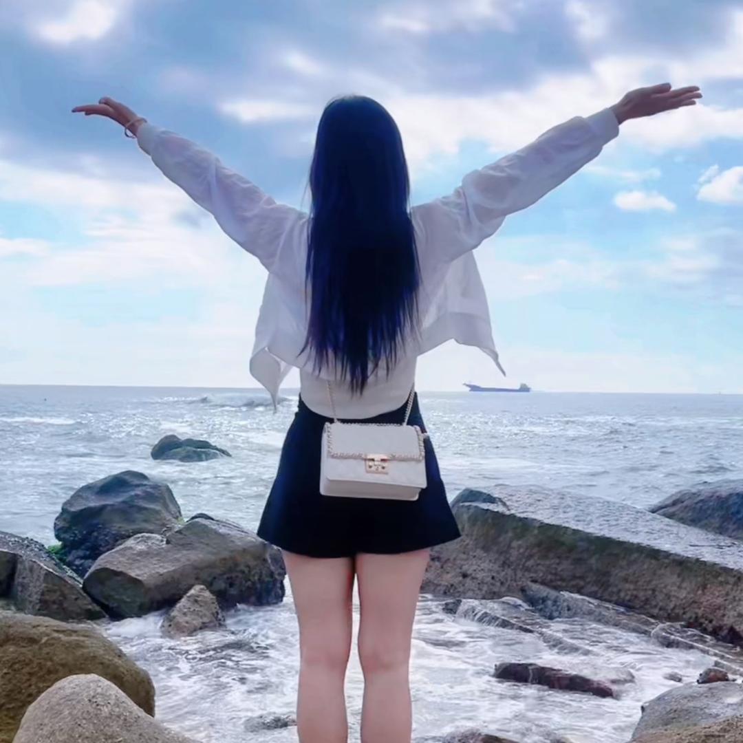 美心…