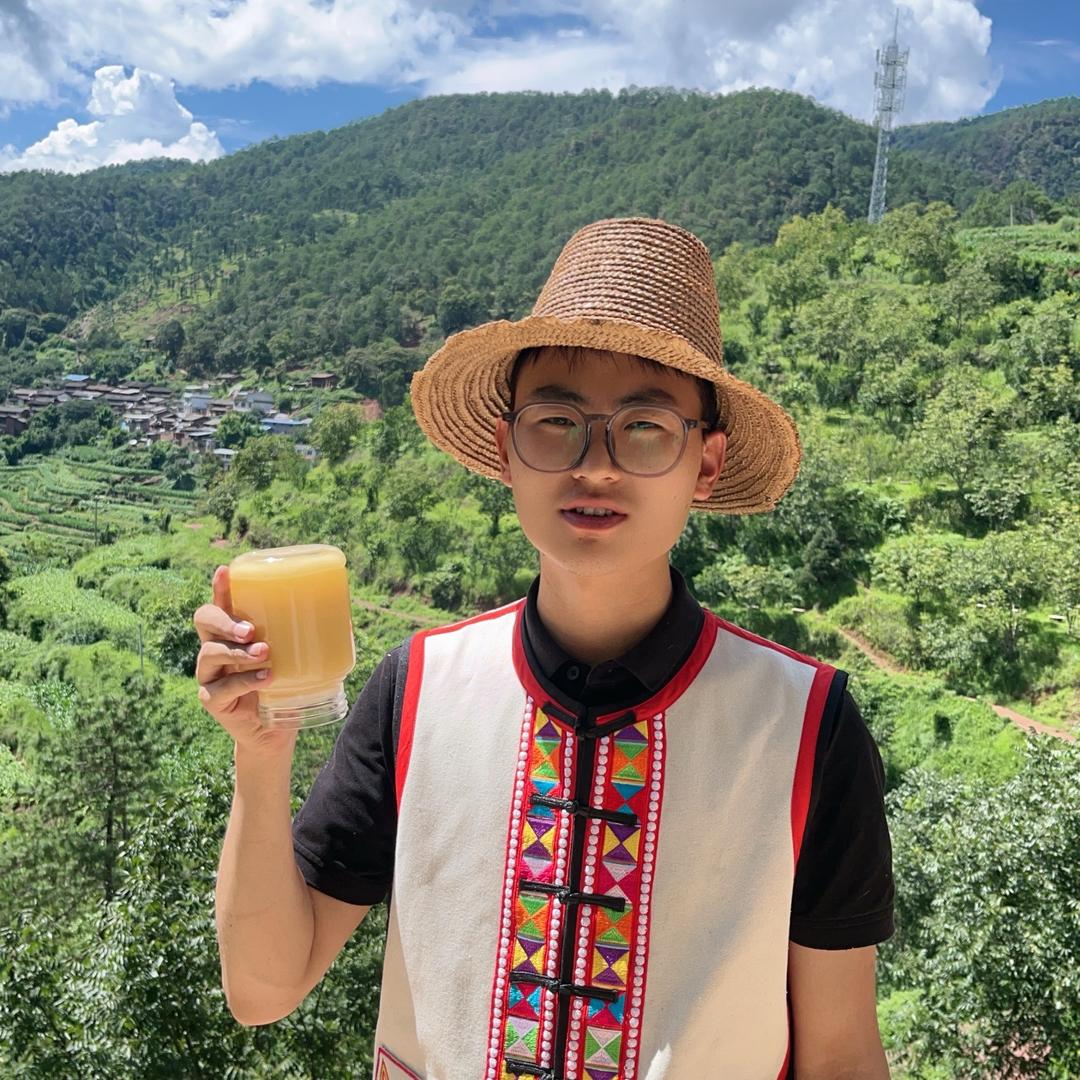 云南村干部周平凡