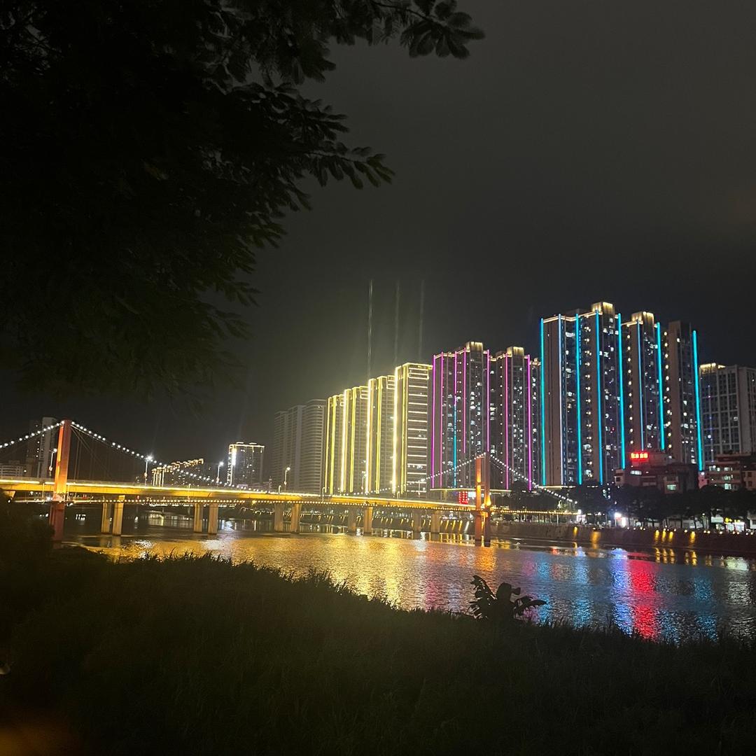 林雨一直走