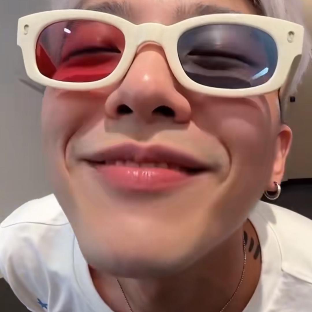 33.
