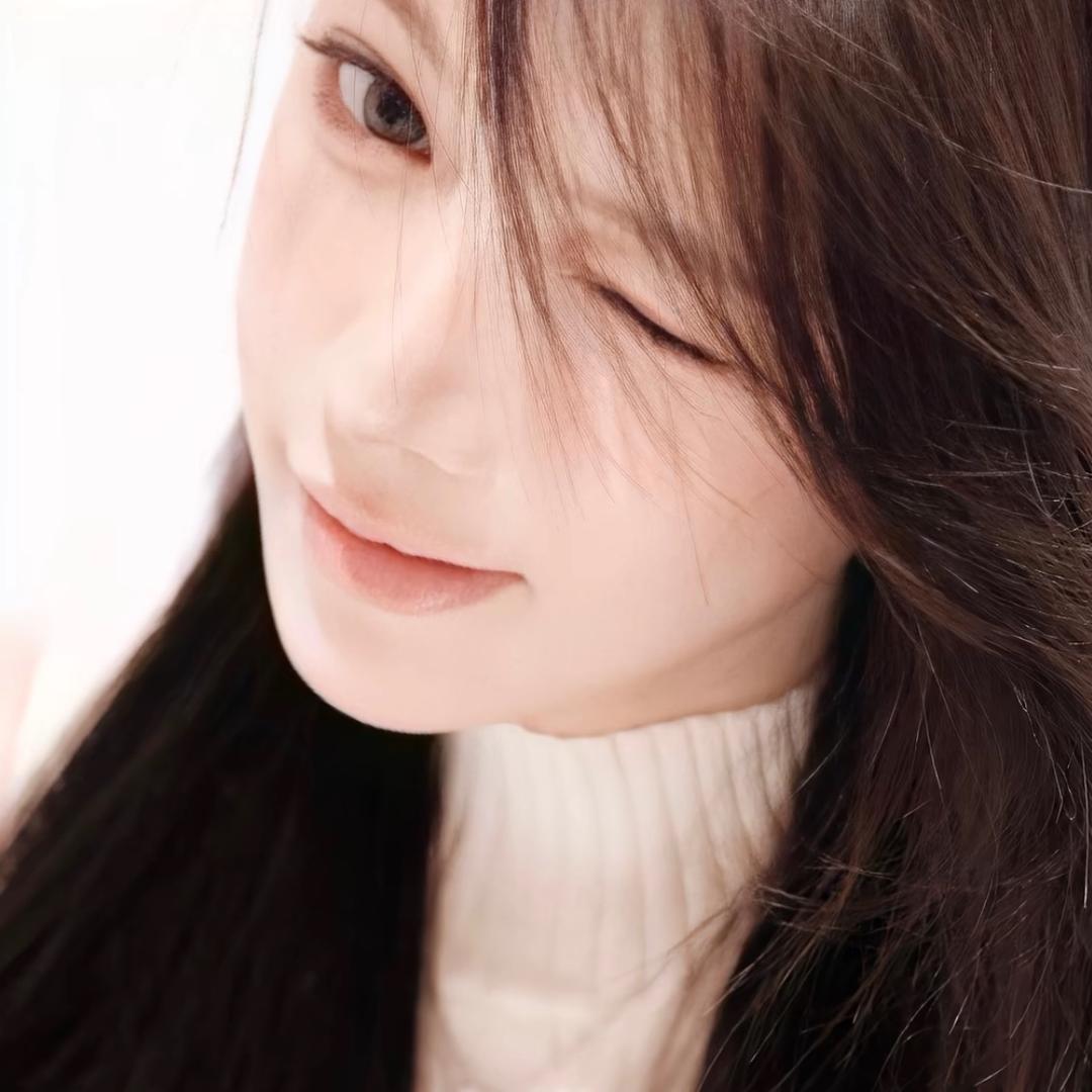 小佳-.