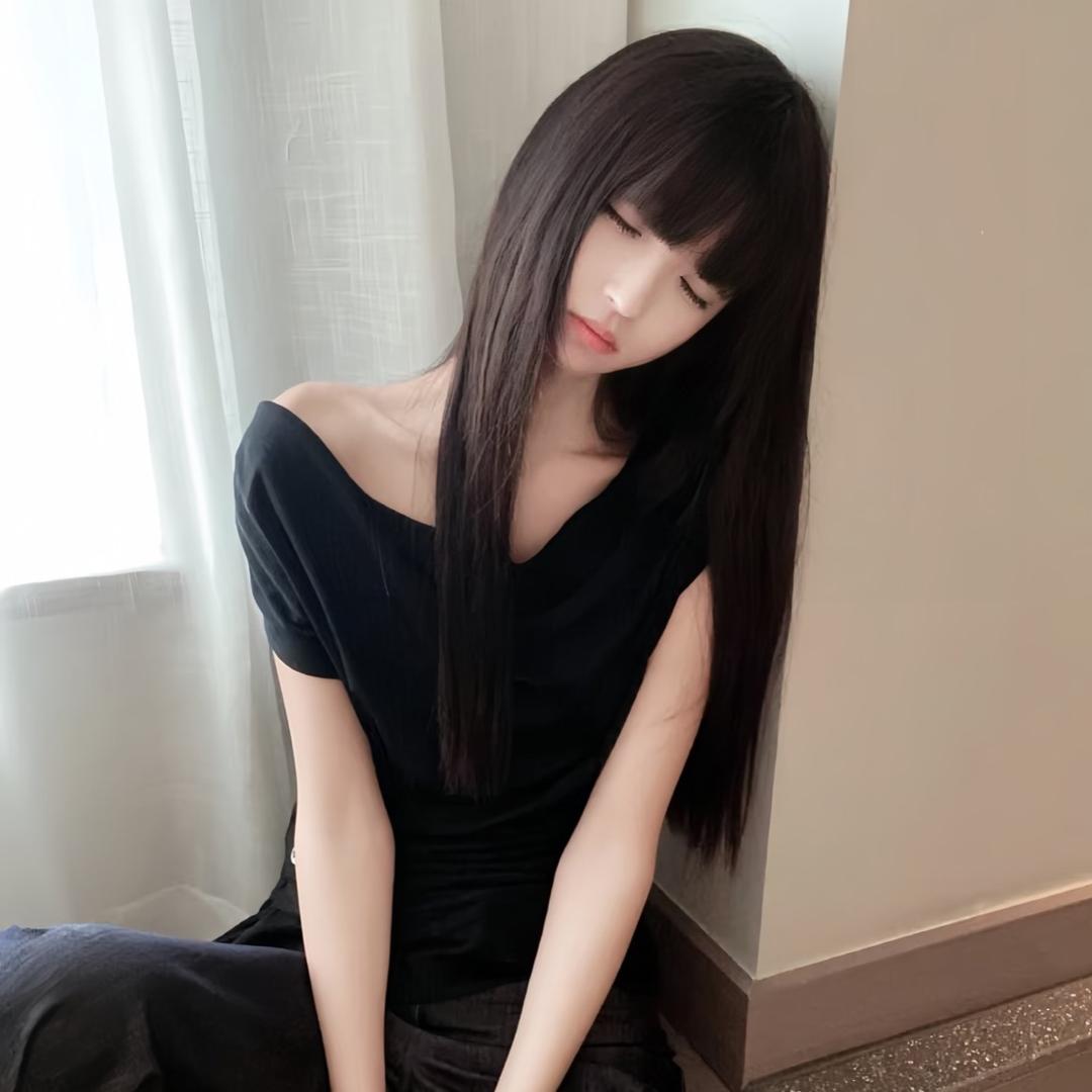艾游曼游泳崔教练