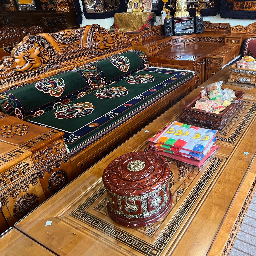 索朗亚卓藏式家具店小号