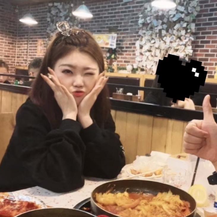 爱吃炸酱面女士🍝