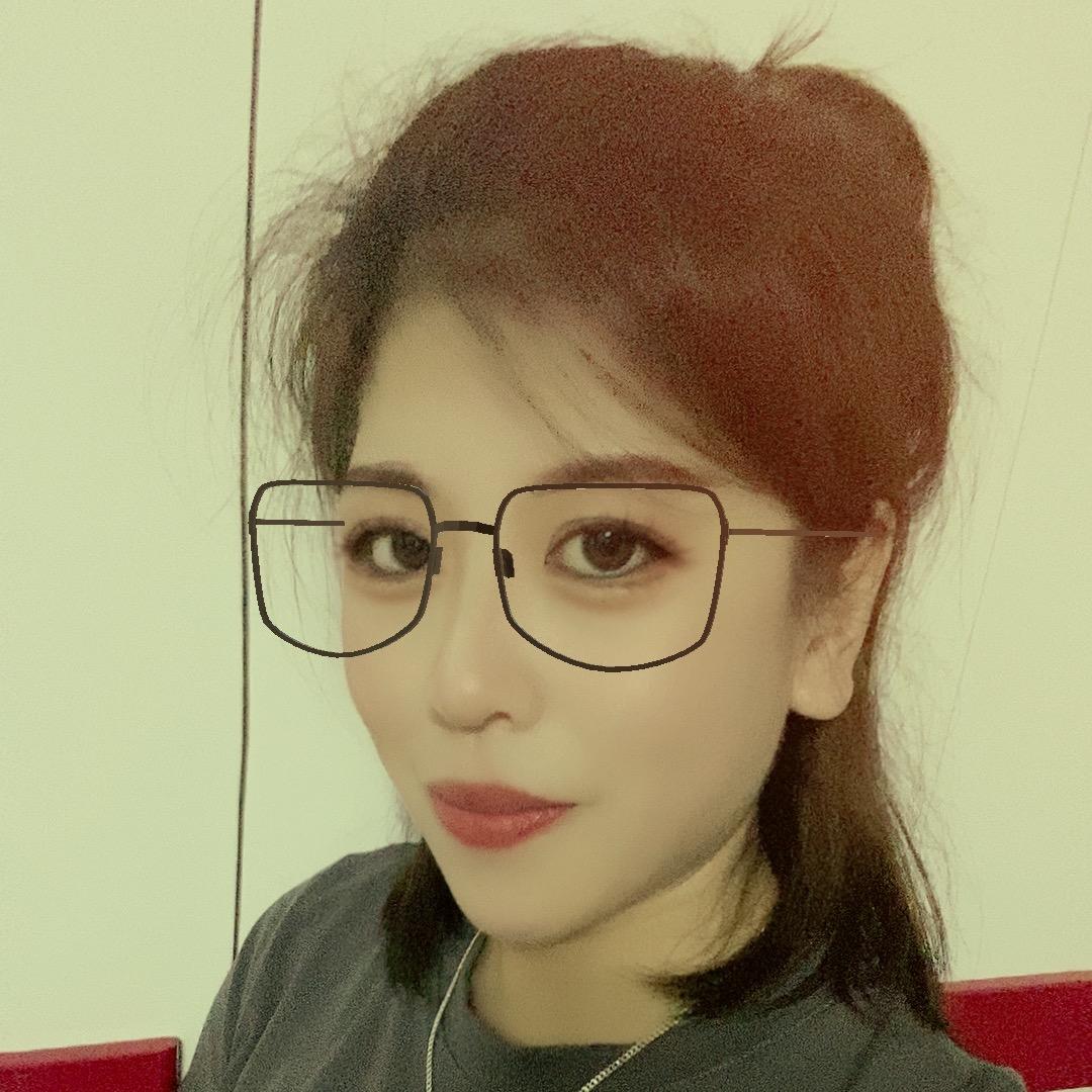 博爱商贸城香港街闺蜜衣橱女装店