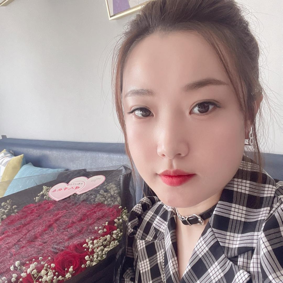 吃货小雪人零食屋