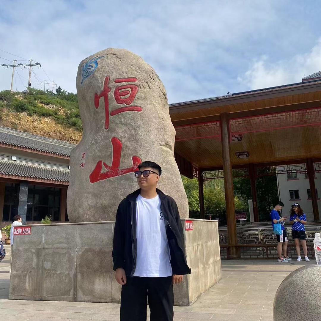 森森爱吃喝