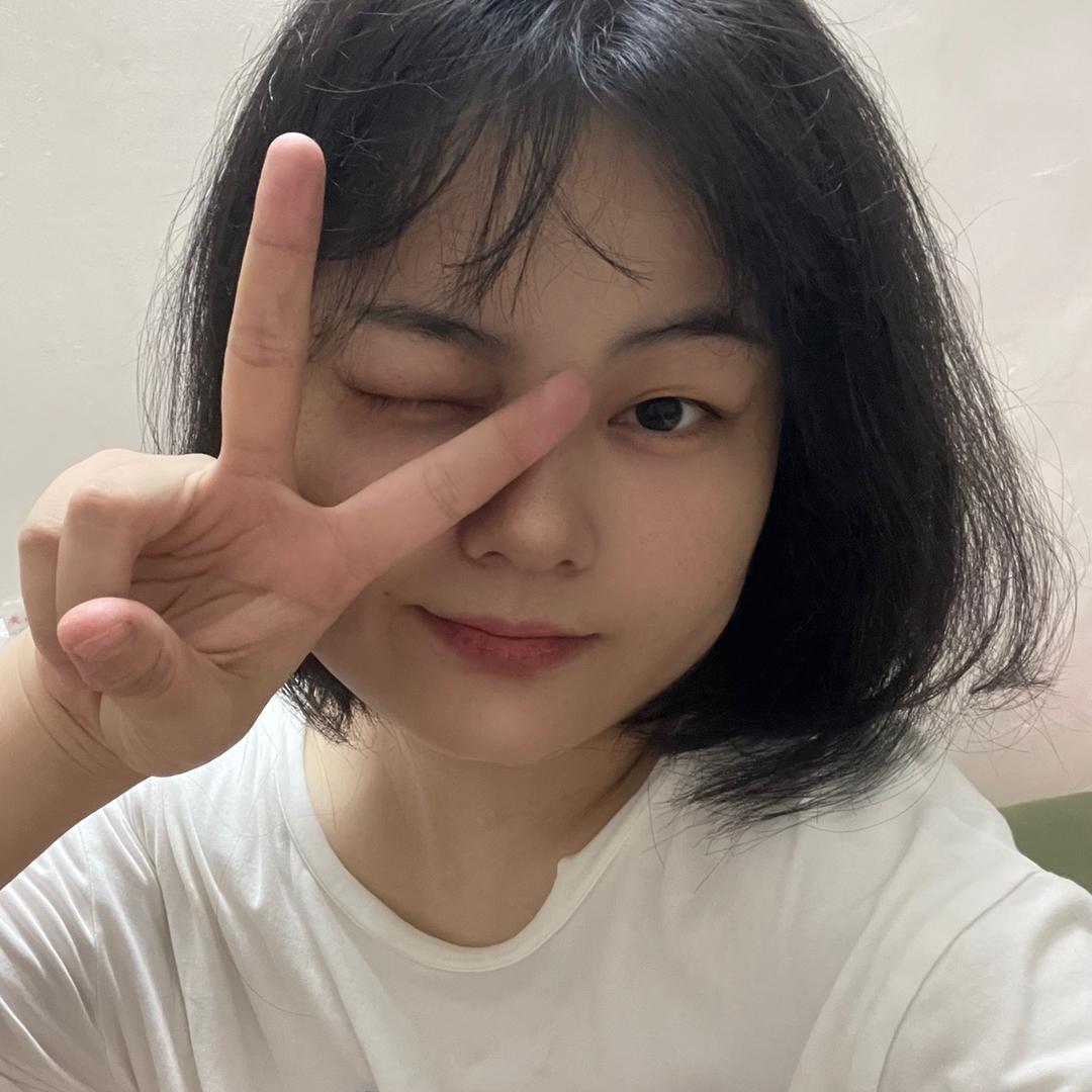 小张张@