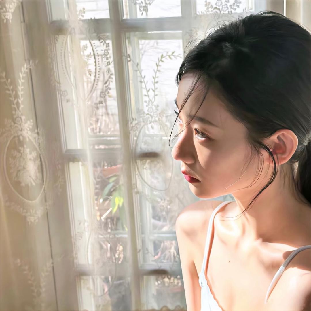 🧚‍♀️：