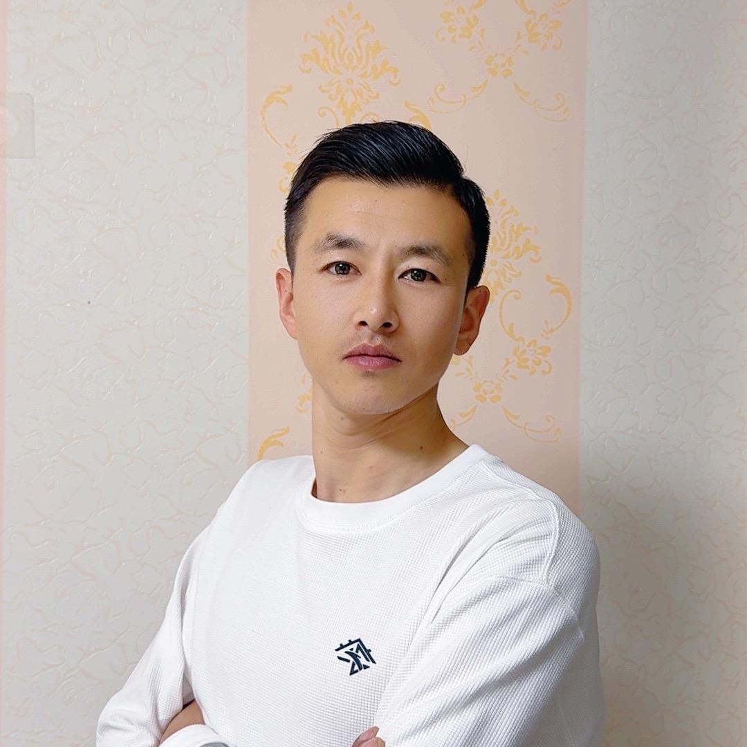 烟台东豪名车-阿德