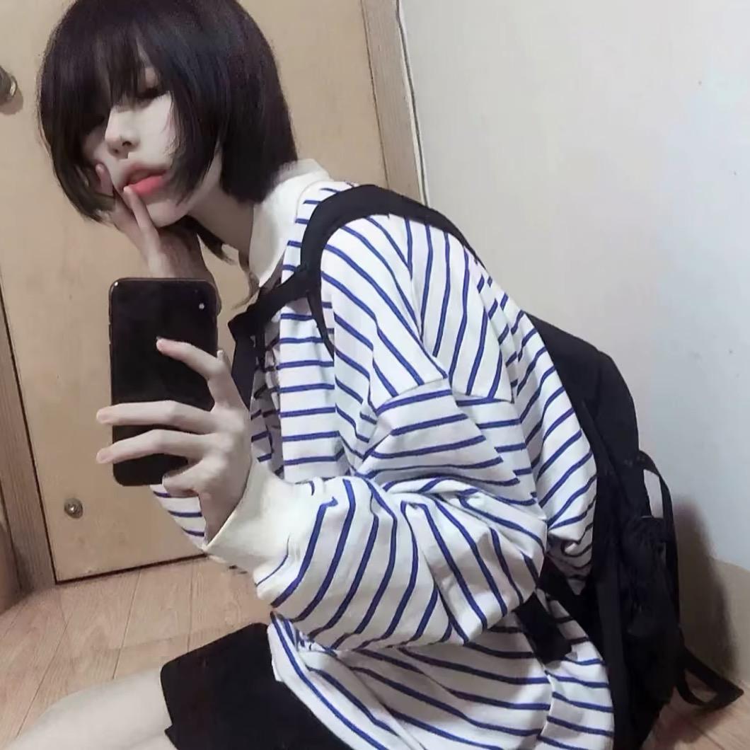 你眼尾的浅痣是擦不掉的雨